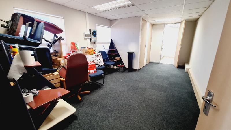 To Let commercial Property for Rent in Nieuw Muckleneuk Gauteng