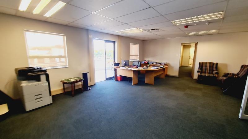 To Let commercial Property for Rent in Nieuw Muckleneuk Gauteng