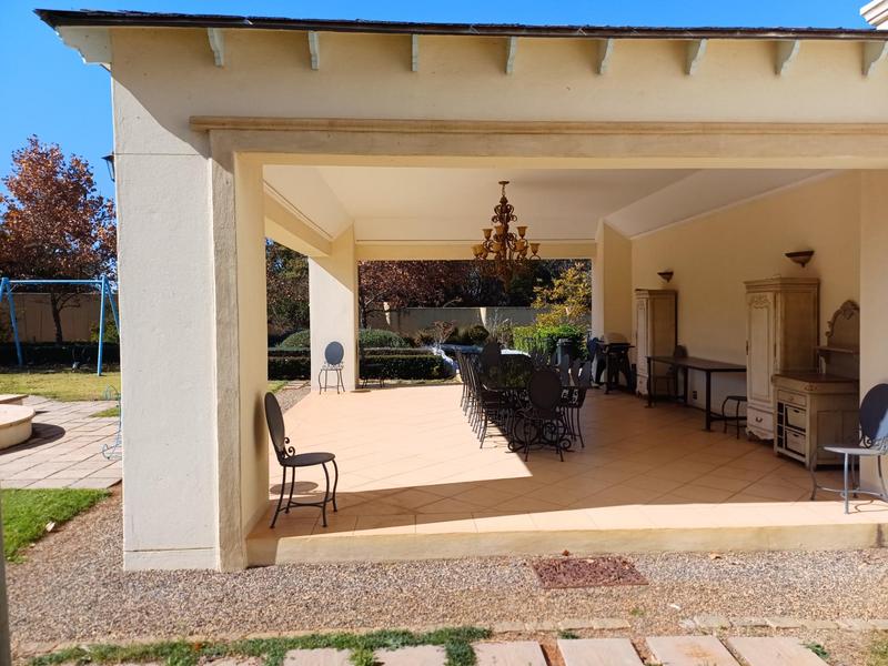 8 Bedroom Property for Sale in Mooikloof Equestrian Estate Gauteng