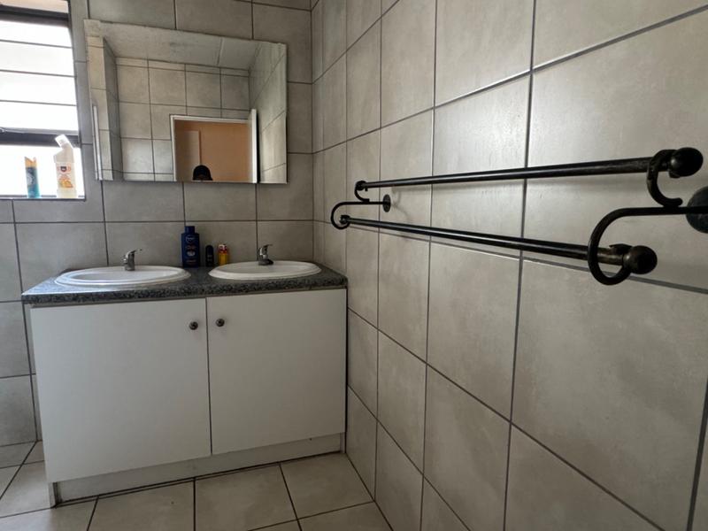 2 Bedroom Property for Sale in Northgate Gauteng