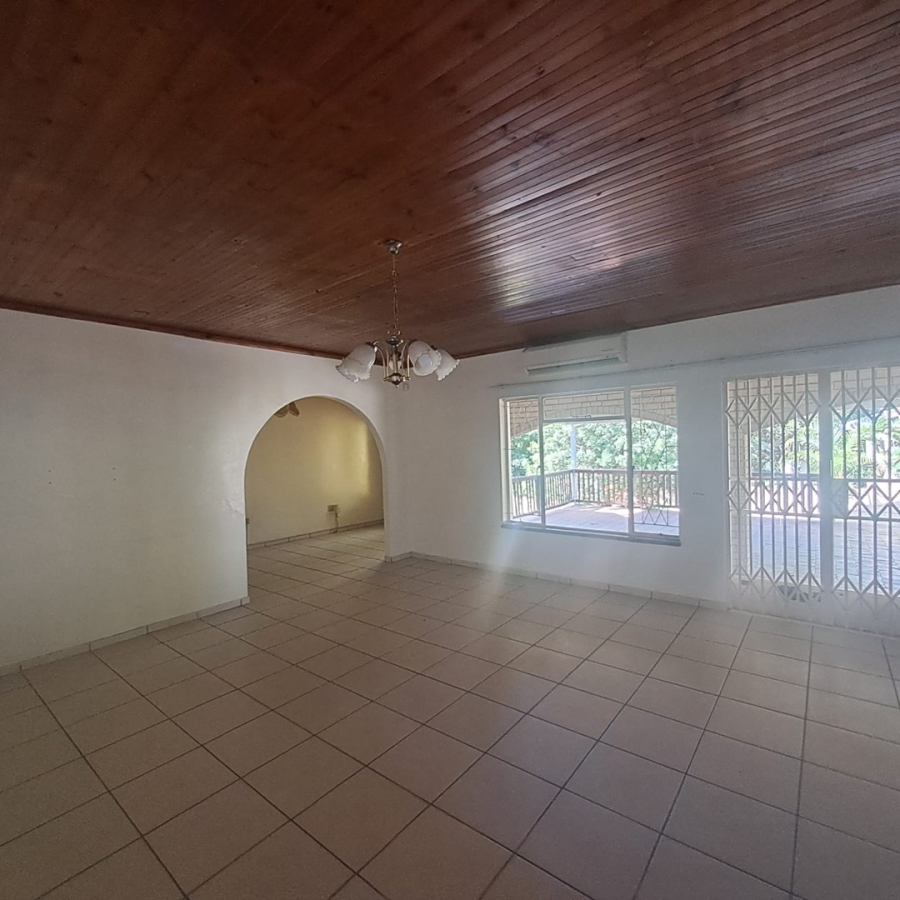 3 Bedroom Property for Sale in Meer En See KwaZulu-Natal