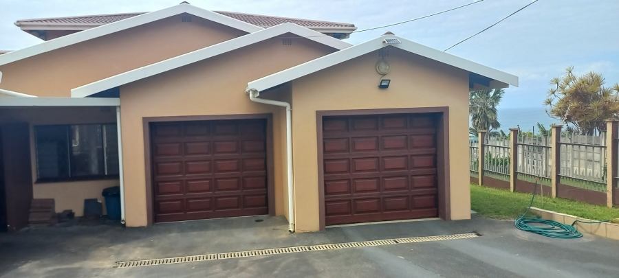 4 Bedroom Property for Sale in Southport KwaZulu-Natal