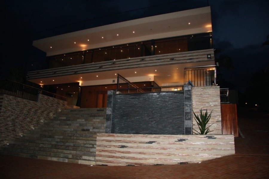 7 Bedroom Property for Sale in Zinkwazi Beach KwaZulu-Natal