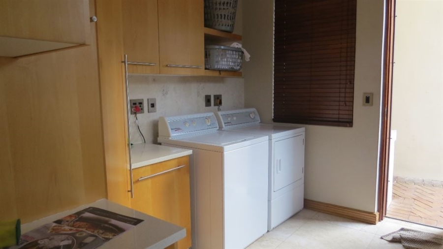 7 Bedroom Property for Sale in Zinkwazi Beach KwaZulu-Natal