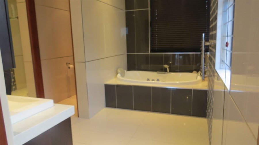 7 Bedroom Property for Sale in Zinkwazi Beach KwaZulu-Natal