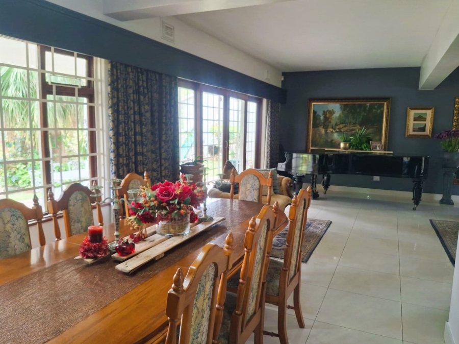 6 Bedroom Property for Sale in St Michaels On Sea KwaZulu-Natal