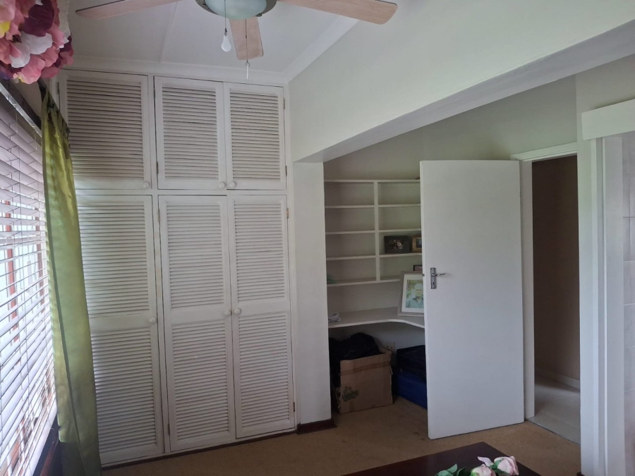 6 Bedroom Property for Sale in St Michaels On Sea KwaZulu-Natal