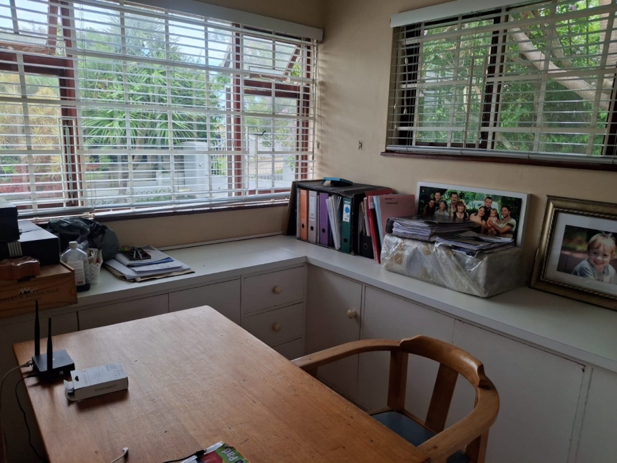 6 Bedroom Property for Sale in St Michaels On Sea KwaZulu-Natal