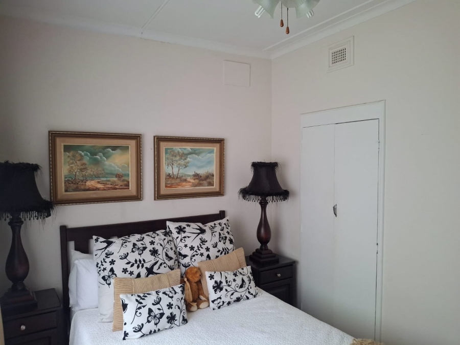 6 Bedroom Property for Sale in St Michaels On Sea KwaZulu-Natal