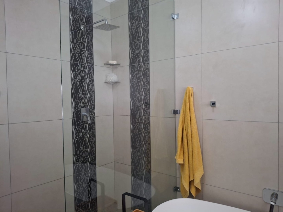 6 Bedroom Property for Sale in St Michaels On Sea KwaZulu-Natal