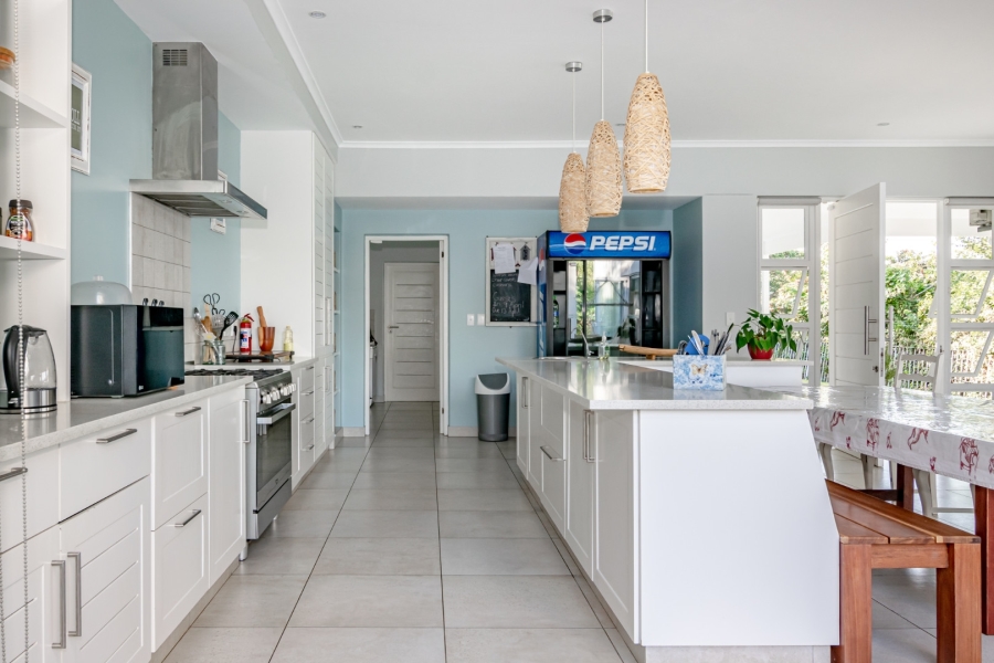 7 Bedroom Property for Sale in Zinkwazi Beach KwaZulu-Natal