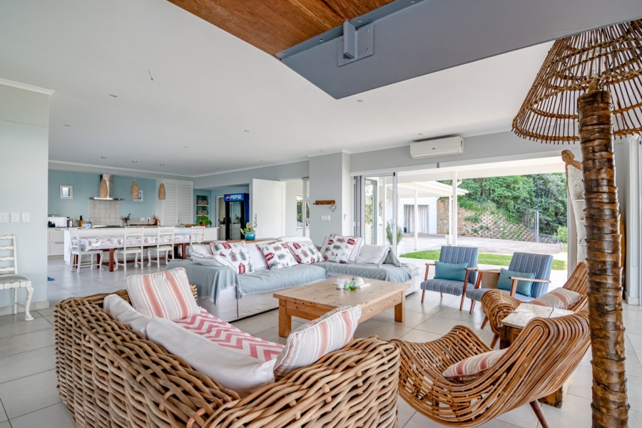 7 Bedroom Property for Sale in Zinkwazi Beach KwaZulu-Natal