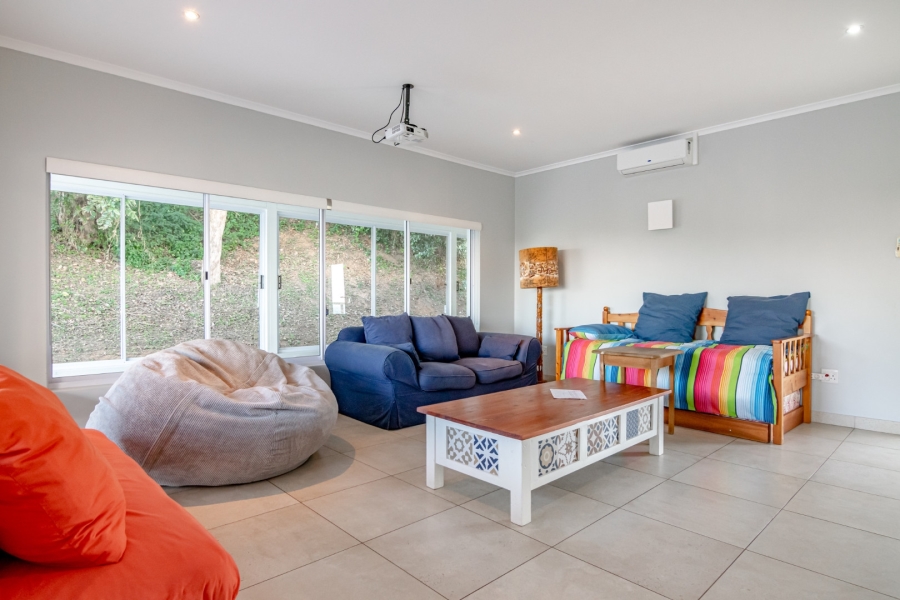 7 Bedroom Property for Sale in Zinkwazi Beach KwaZulu-Natal