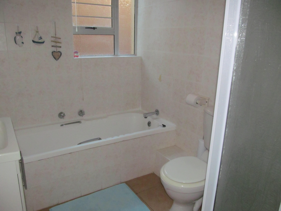 3 Bedroom Property for Sale in Scottburgh Central KwaZulu-Natal