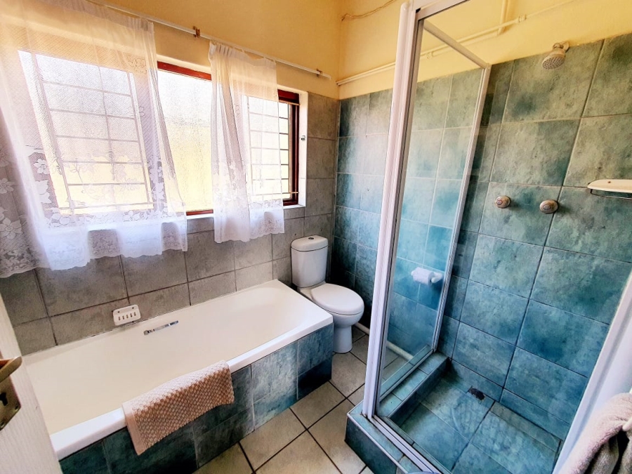 5 Bedroom Property for Sale in Ramsgate KwaZulu-Natal
