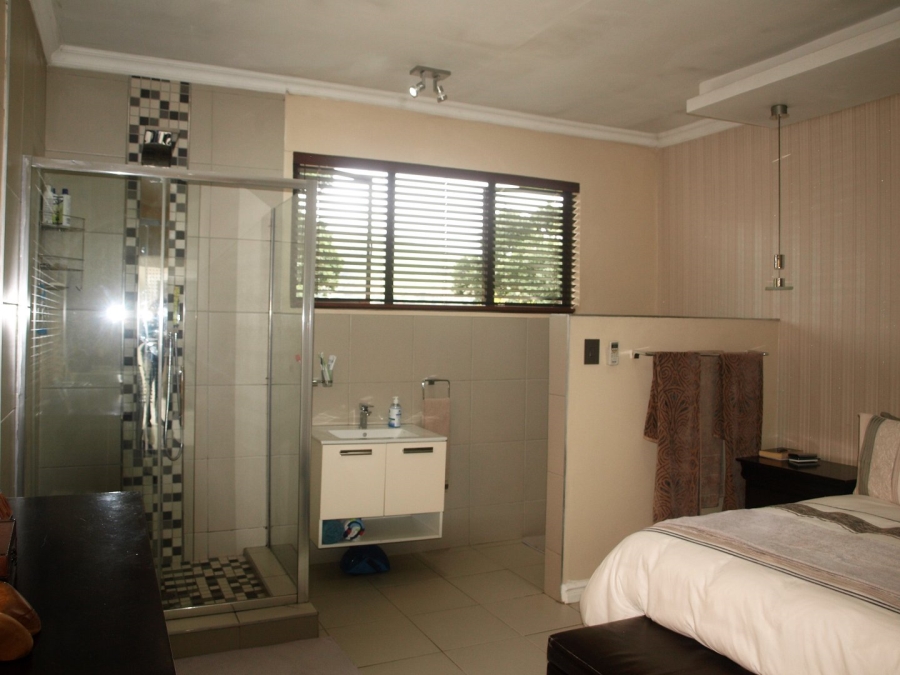 Commercial Property for Sale in Cliffdale KwaZulu-Natal