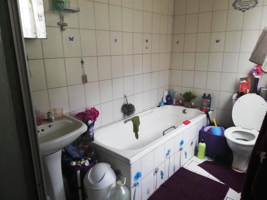 Commercial Property for Sale in Anerley KwaZulu-Natal