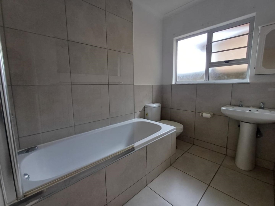 2 Bedroom Property for Sale in Arboretum KwaZulu-Natal