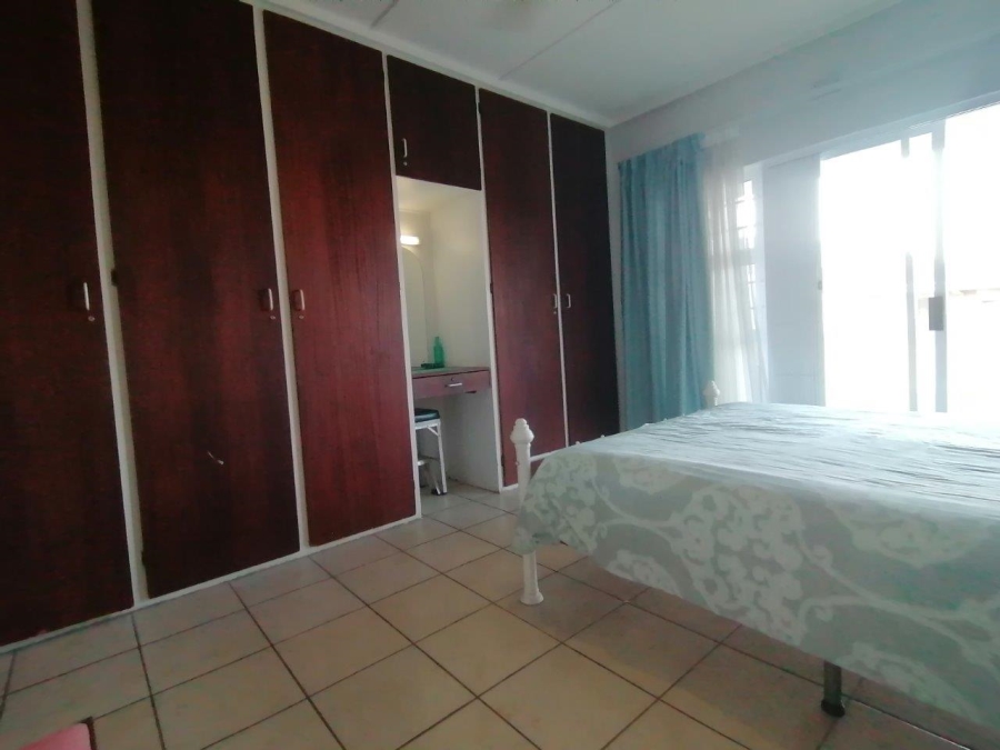 3 Bedroom Property for Sale in Uvongo KwaZulu-Natal