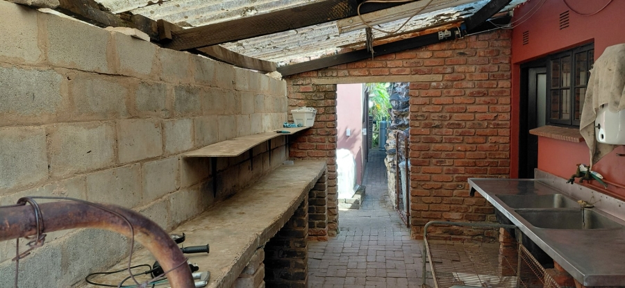 Commercial Property for Sale in Uvongo KwaZulu-Natal
