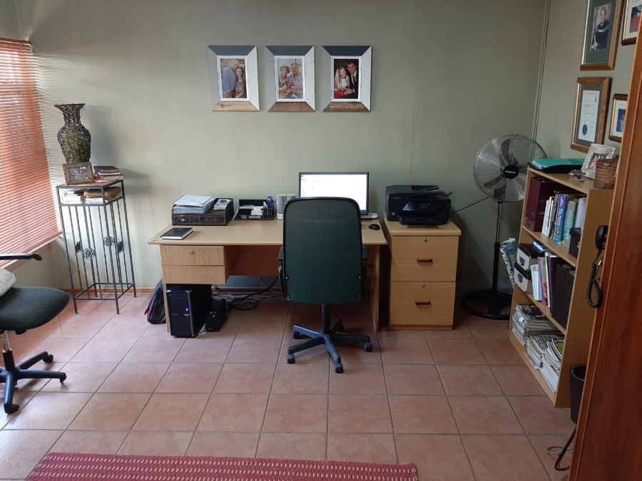 8 Bedroom Property for Sale in Dundee KwaZulu-Natal