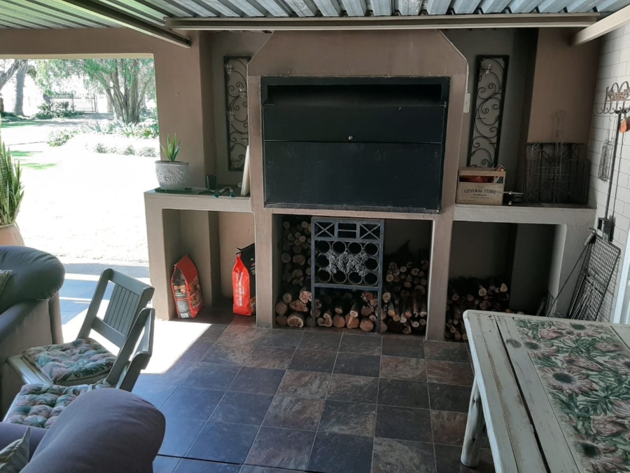 8 Bedroom Property for Sale in Dundee KwaZulu-Natal