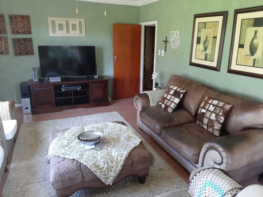 8 Bedroom Property for Sale in Dundee KwaZulu-Natal
