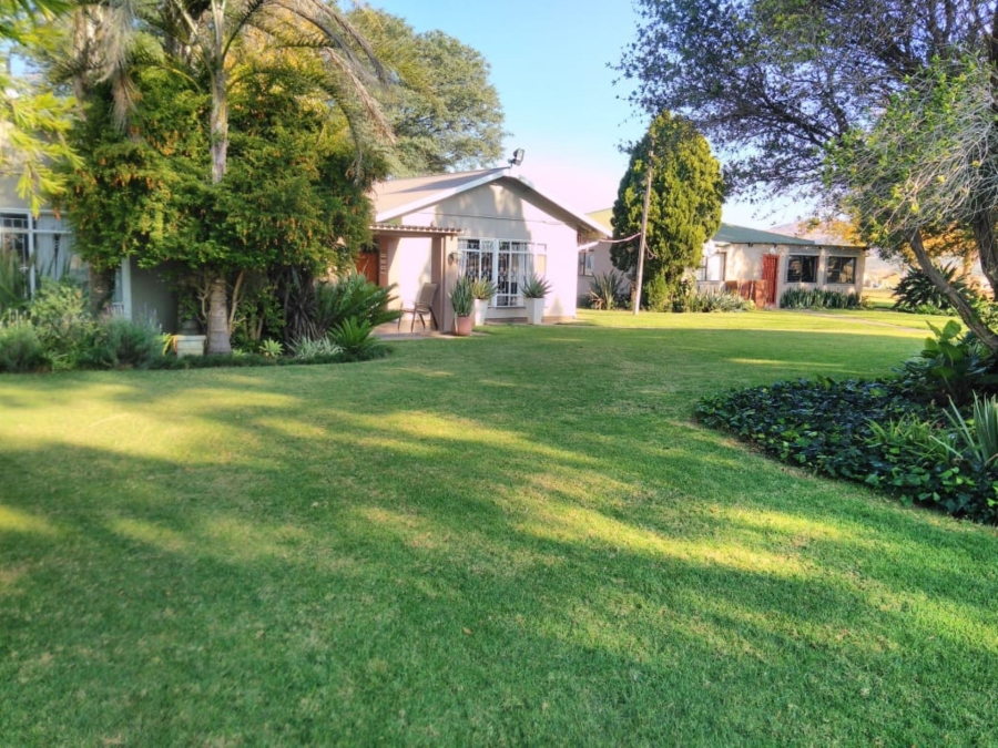 8 Bedroom Property for Sale in Dundee KwaZulu-Natal