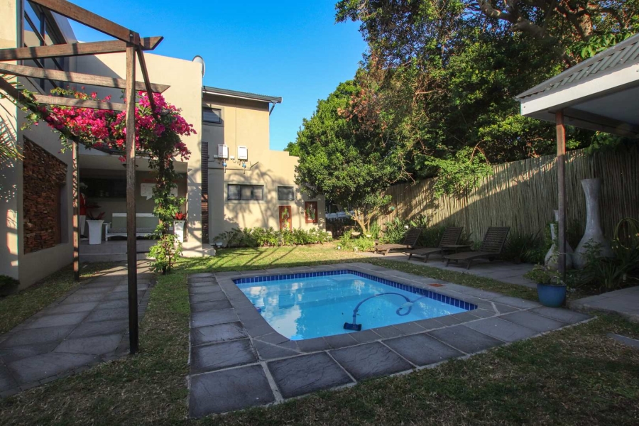 8 Bedroom Property for Sale in Umhlanga KwaZulu-Natal