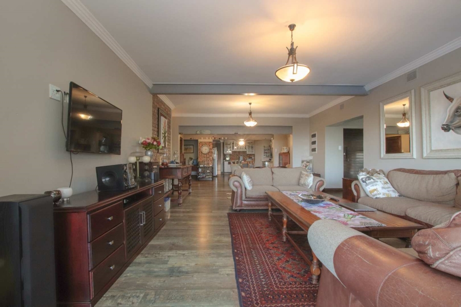 8 Bedroom Property for Sale in Umhlanga KwaZulu-Natal