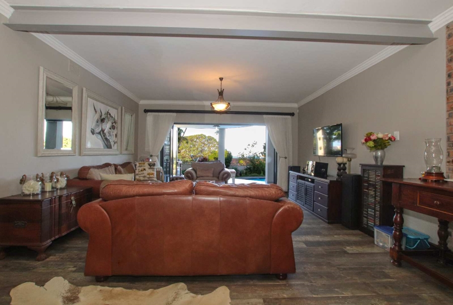 8 Bedroom Property for Sale in Umhlanga KwaZulu-Natal