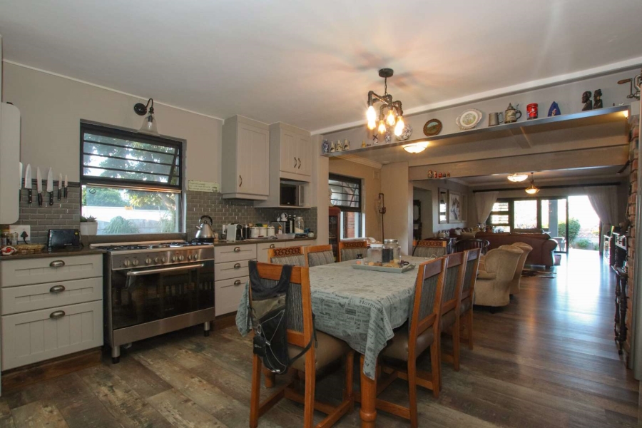 8 Bedroom Property for Sale in Umhlanga KwaZulu-Natal