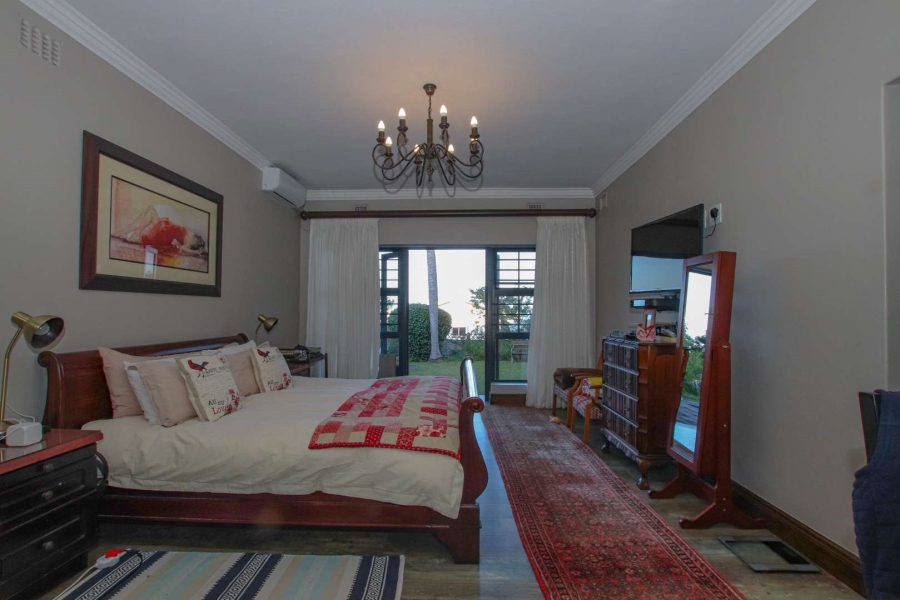 8 Bedroom Property for Sale in Umhlanga KwaZulu-Natal