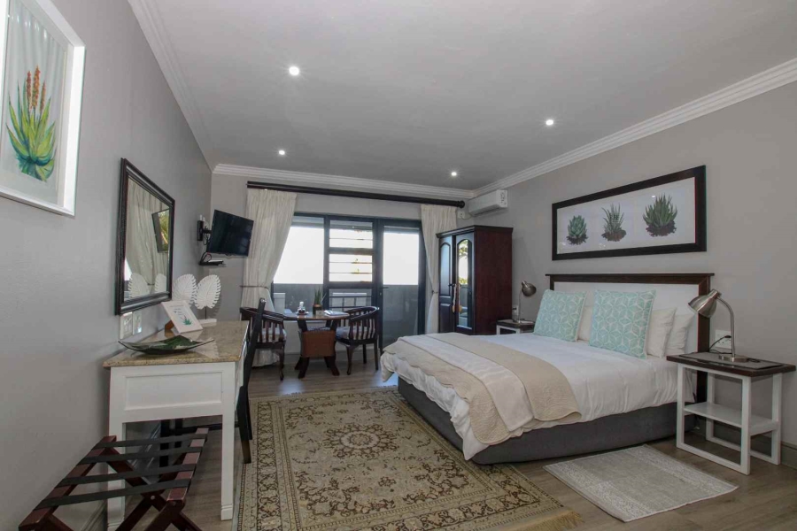 8 Bedroom Property for Sale in Umhlanga KwaZulu-Natal