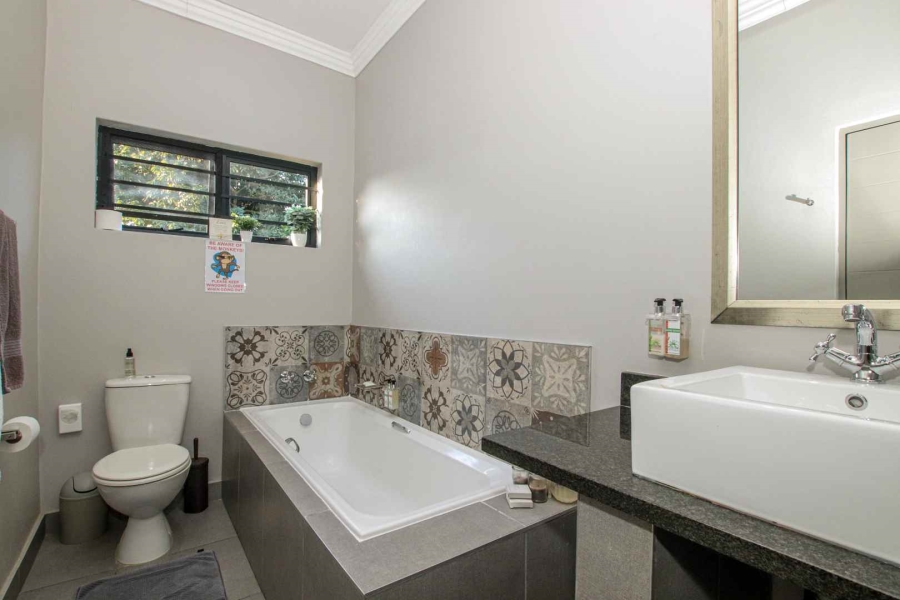 8 Bedroom Property for Sale in Umhlanga KwaZulu-Natal