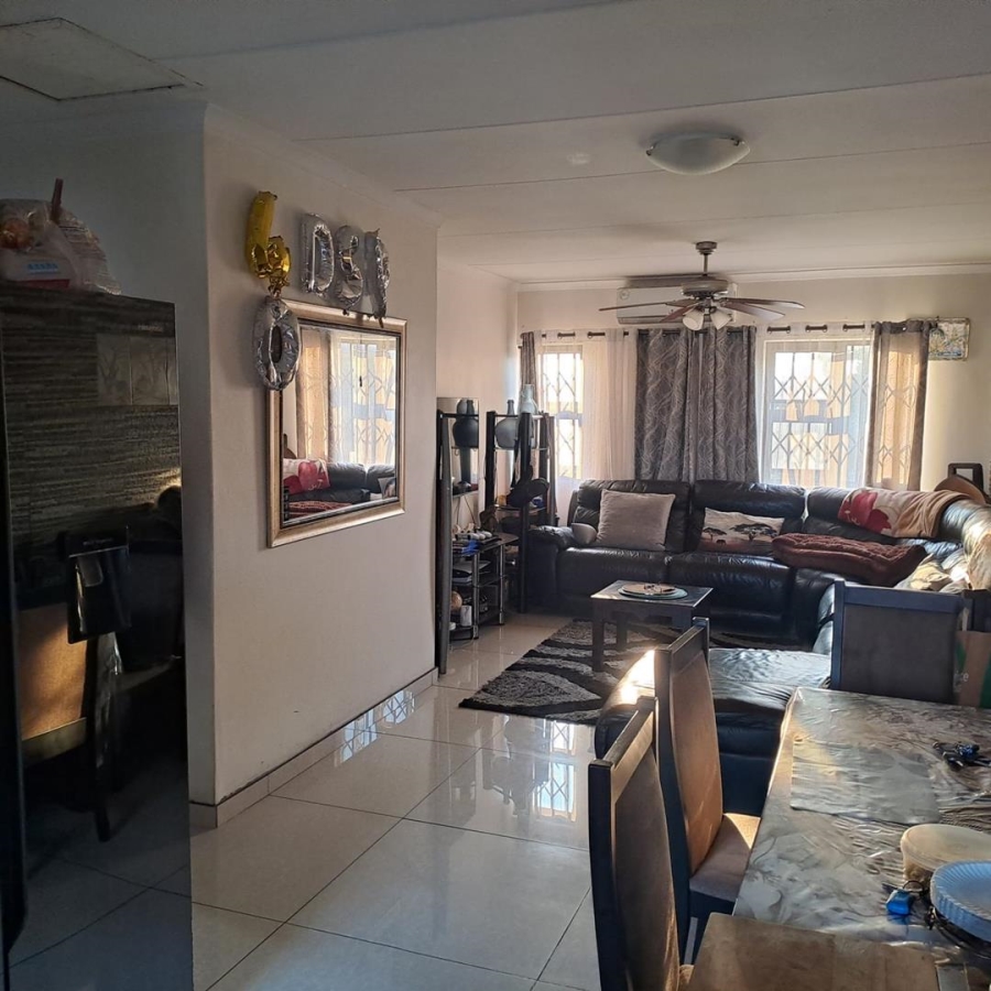 2 Bedroom Property for Sale in Arboretum KwaZulu-Natal
