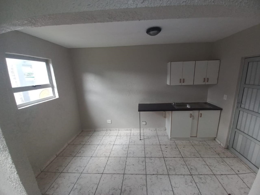 To Let 1 Bedroom Property for Rent in Meer En See KwaZulu-Natal