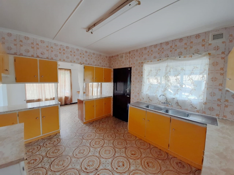 3 Bedroom Property for Sale in Ocean View KwaZulu-Natal