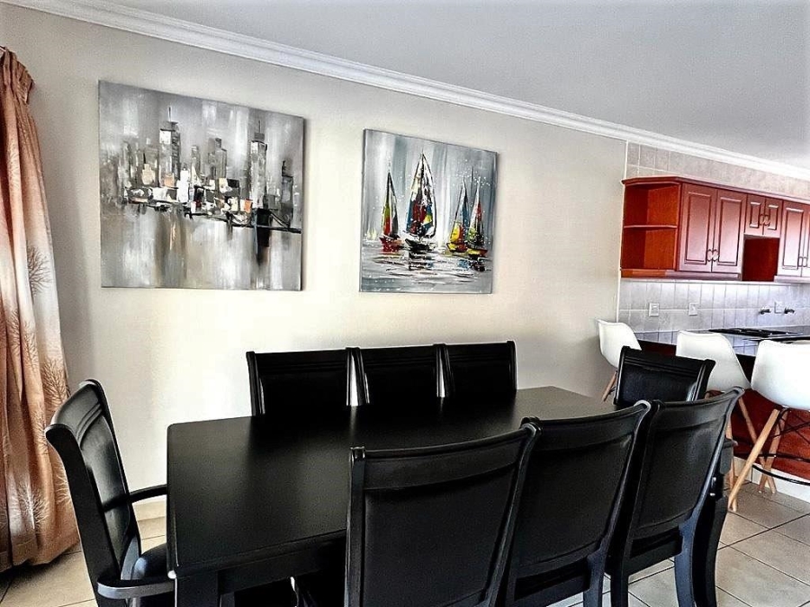 4 Bedroom Property for Sale in St Michaels On Sea KwaZulu-Natal