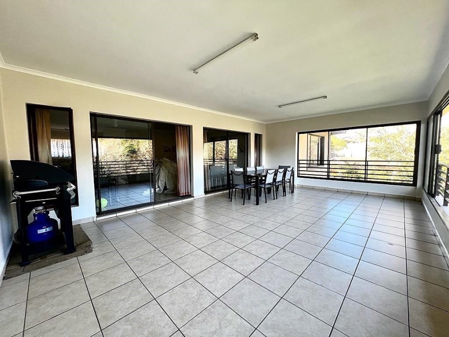 4 Bedroom Property for Sale in St Michaels On Sea KwaZulu-Natal