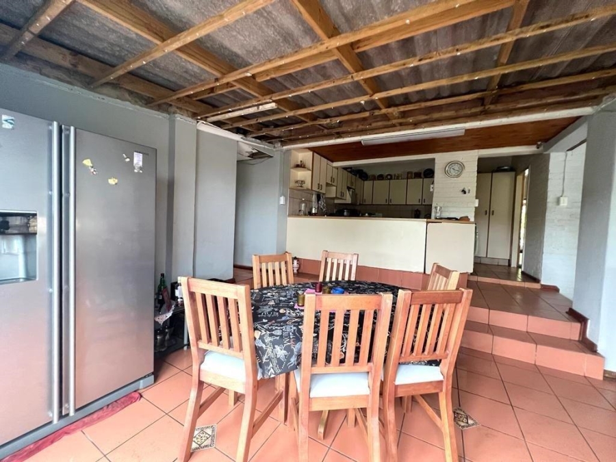 4 Bedroom Property for Sale in St Michaels On Sea KwaZulu-Natal