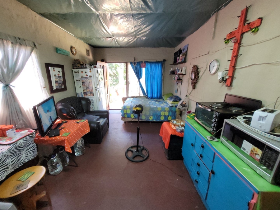 3 Bedroom Property for Sale in Umtentweni KwaZulu-Natal