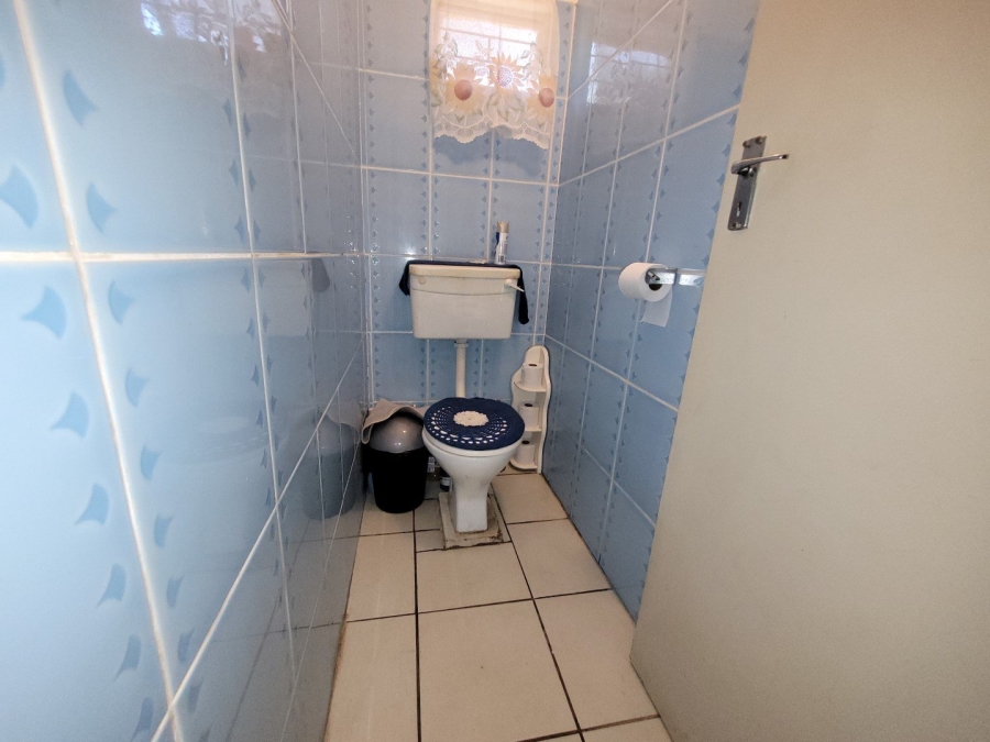 3 Bedroom Property for Sale in Umtentweni KwaZulu-Natal