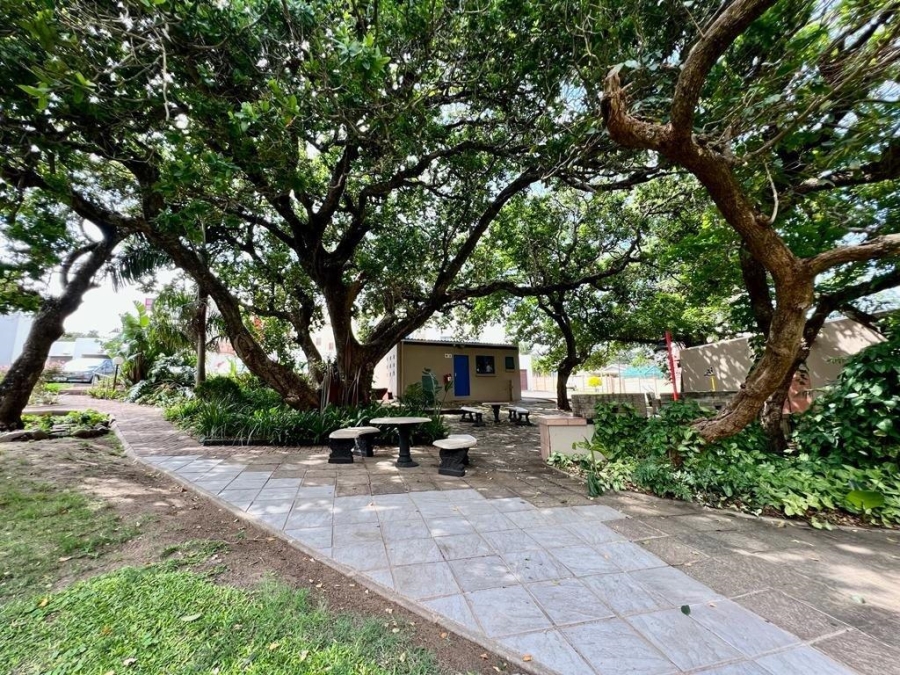 2 Bedroom Property for Sale in Uvongo KwaZulu-Natal