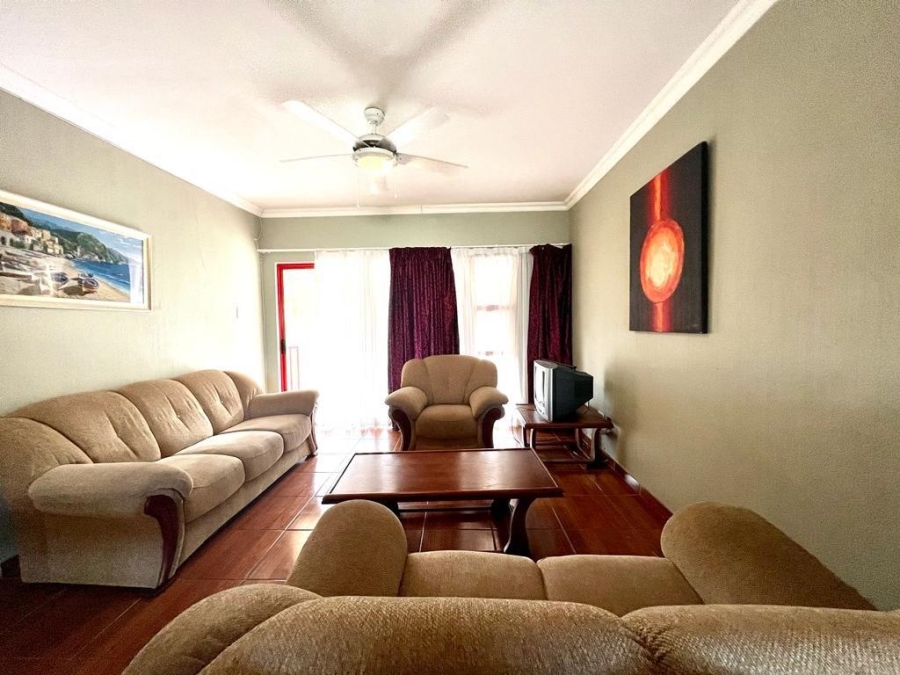 2 Bedroom Property for Sale in Uvongo KwaZulu-Natal