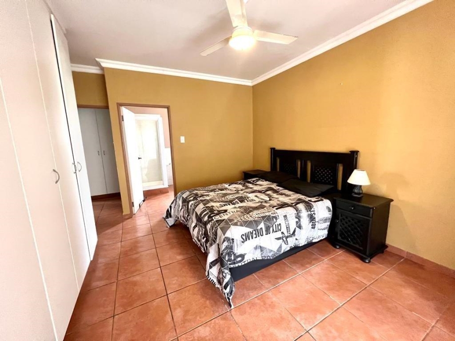 2 Bedroom Property for Sale in Uvongo KwaZulu-Natal