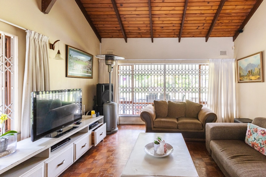 3 Bedroom Property for Sale in St Michaels On Sea KwaZulu-Natal