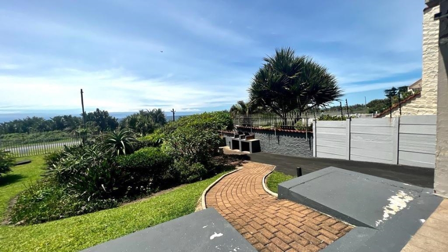 2 Bedroom Property for Sale in Uvongo KwaZulu-Natal