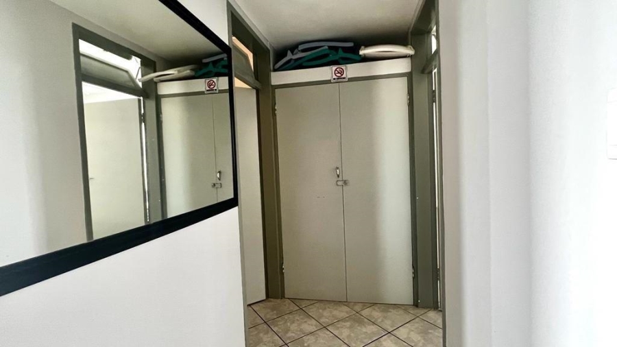 2 Bedroom Property for Sale in Uvongo KwaZulu-Natal