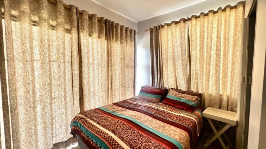 2 Bedroom Property for Sale in Uvongo KwaZulu-Natal